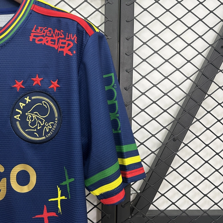 Ajax Special Edition 2025/26 - Vista 4