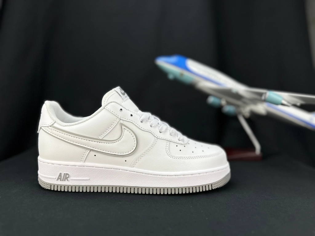 Nike Air Force 1 Duplo Swoosh Branco e Cinzento