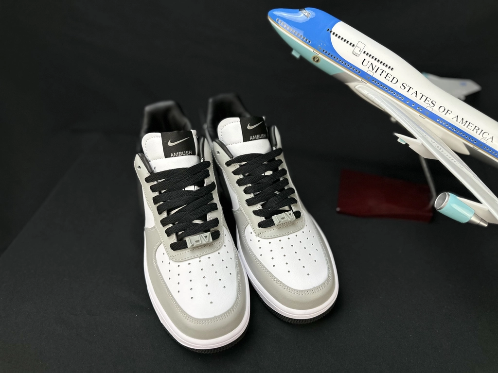 Nike Air Force 1 Grande Swoosh Cinzento - Vista 2
