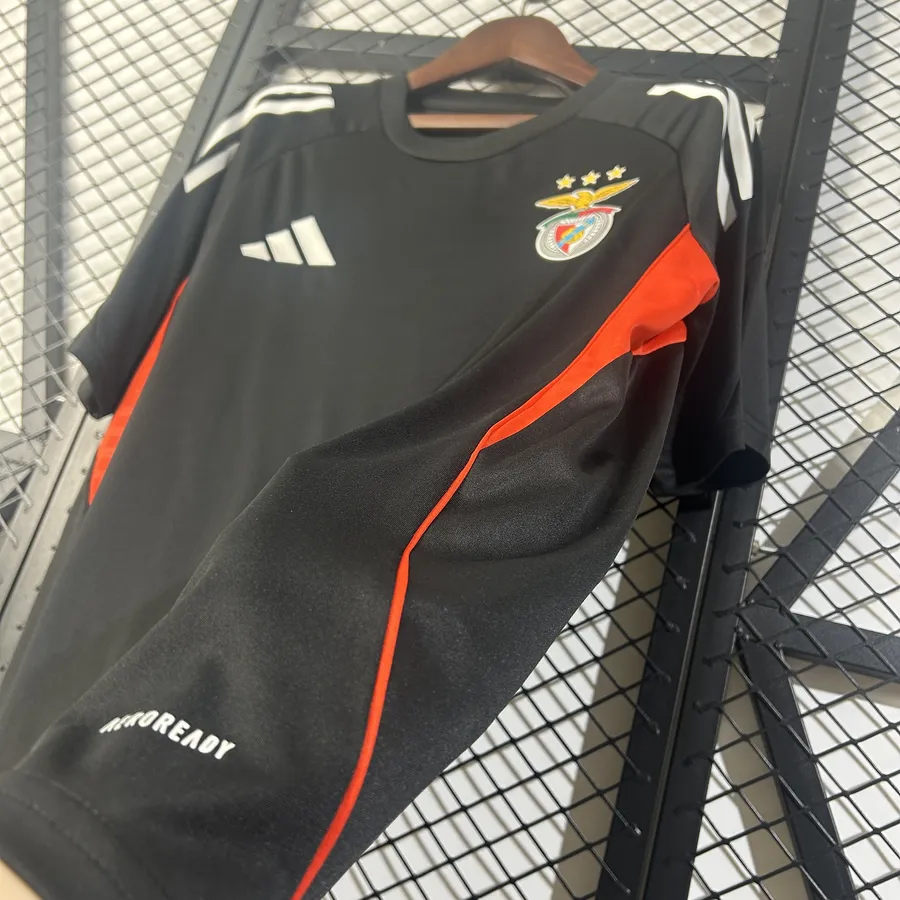 KIT Treino SL Benfica 2025/26 - Vista 4