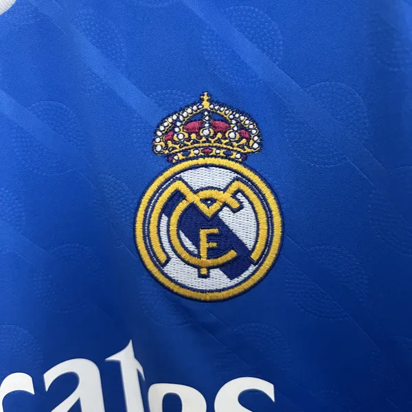 Camisola Real Madrid Terceira Fora 2025/26 - Vista 4