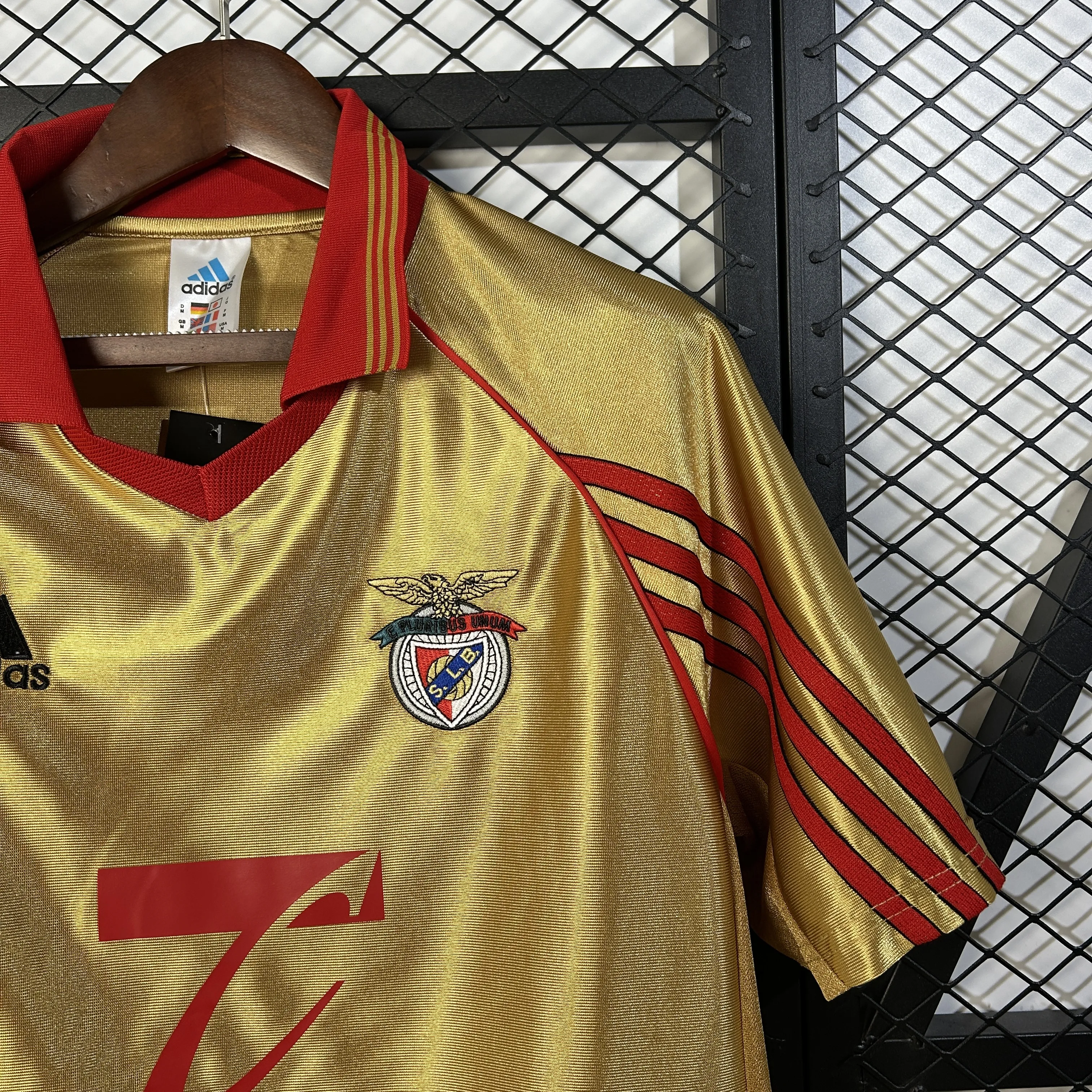 Camisola Retro SL Benfica 98/99 Alternativa - Vista 3