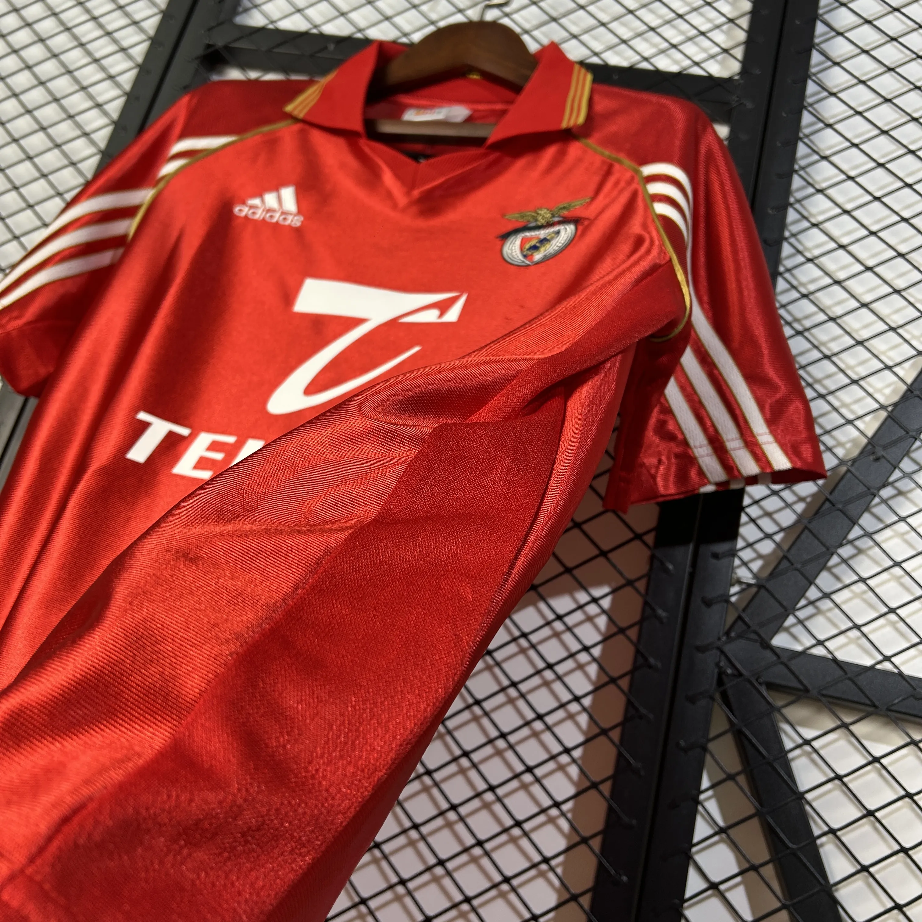Camisola Retro SL Benfica 98/99 Principal - Vista 3