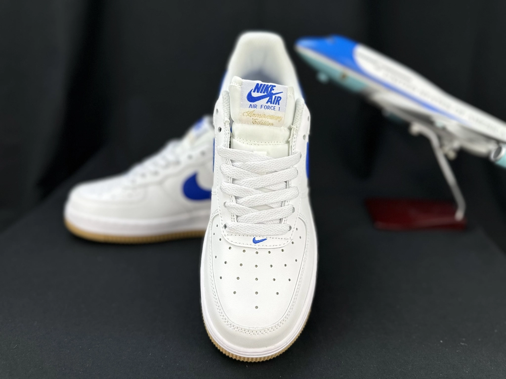 Nike Air Force 1 Branco & Azul - Sola Borracha Natural - Vista 2