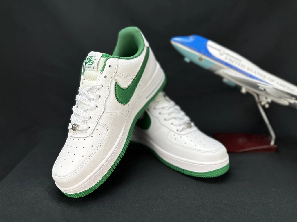 Nike Air Force 1 Quatro Cavaleiros - Vista 4