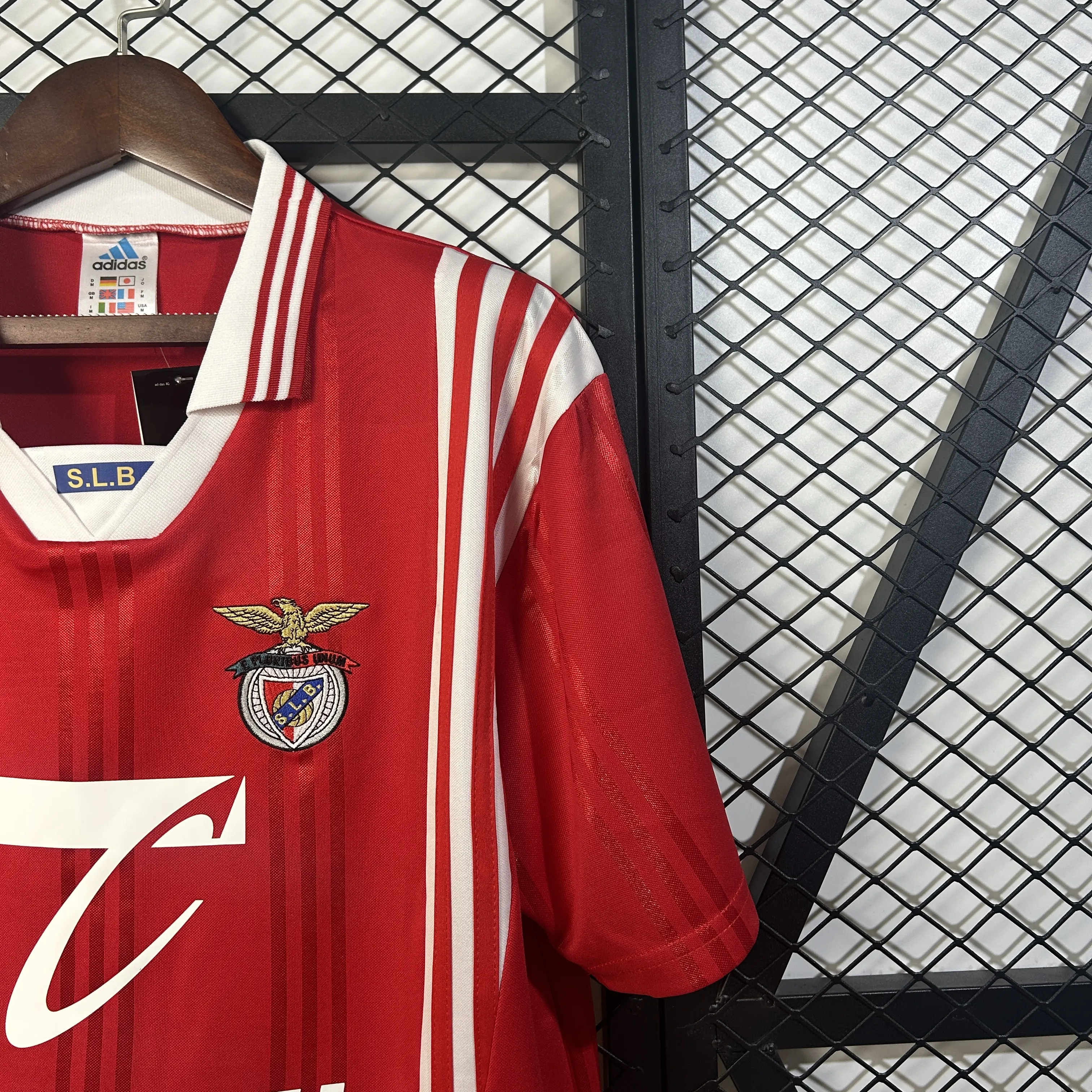 Camisola Retro SL Benfica 97/98 Principal - Vista 4