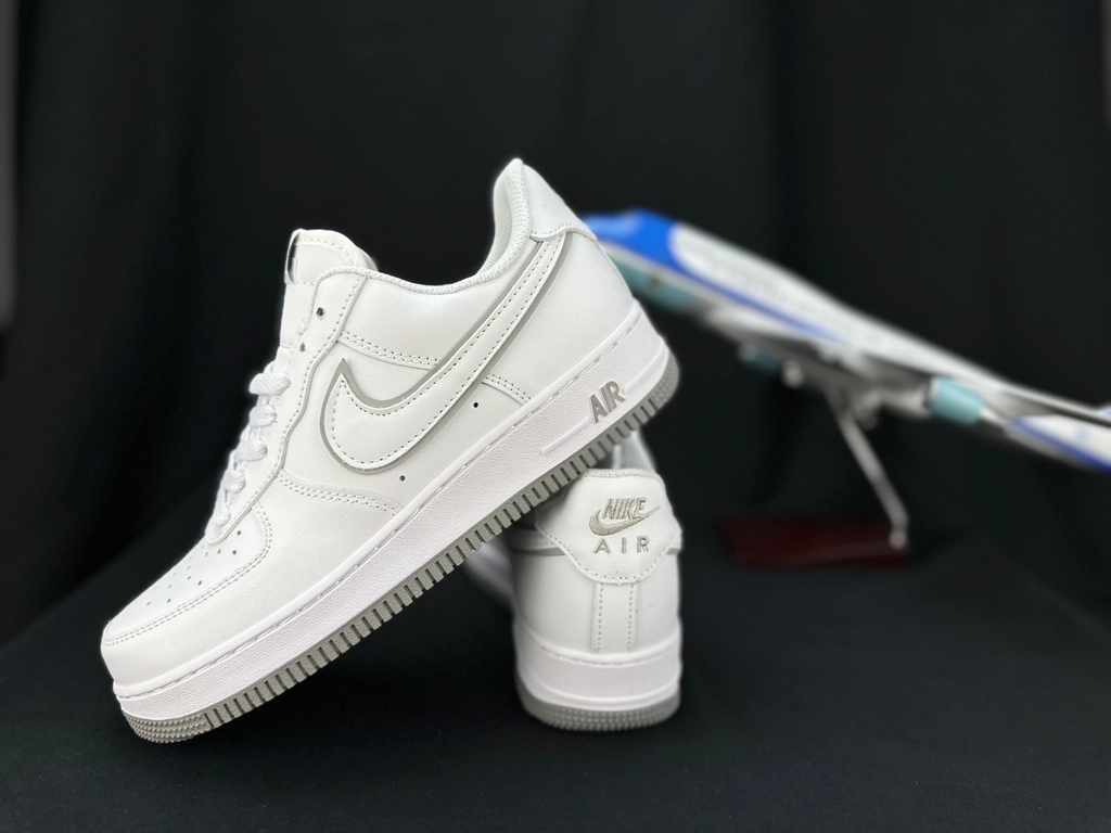 Nike Air Force 1 Duplo Swoosh Branco e Cinzento - Vista 6