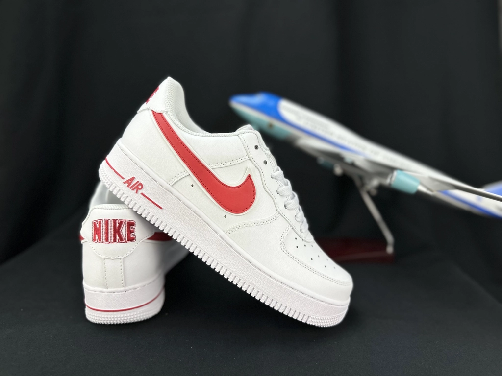 Nike Air Force 1 Duplo Swoosh Branco e Vermelho - Vista 8