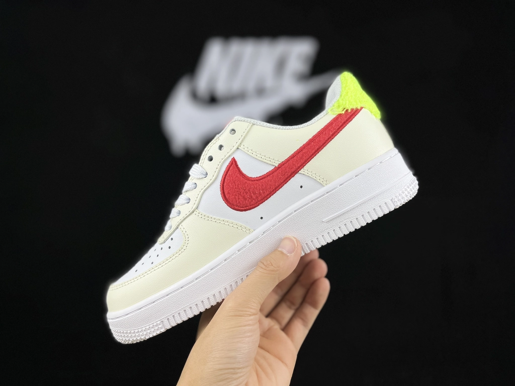 Nike Air Force 1 Edição Ano do Coelho - Vista 5