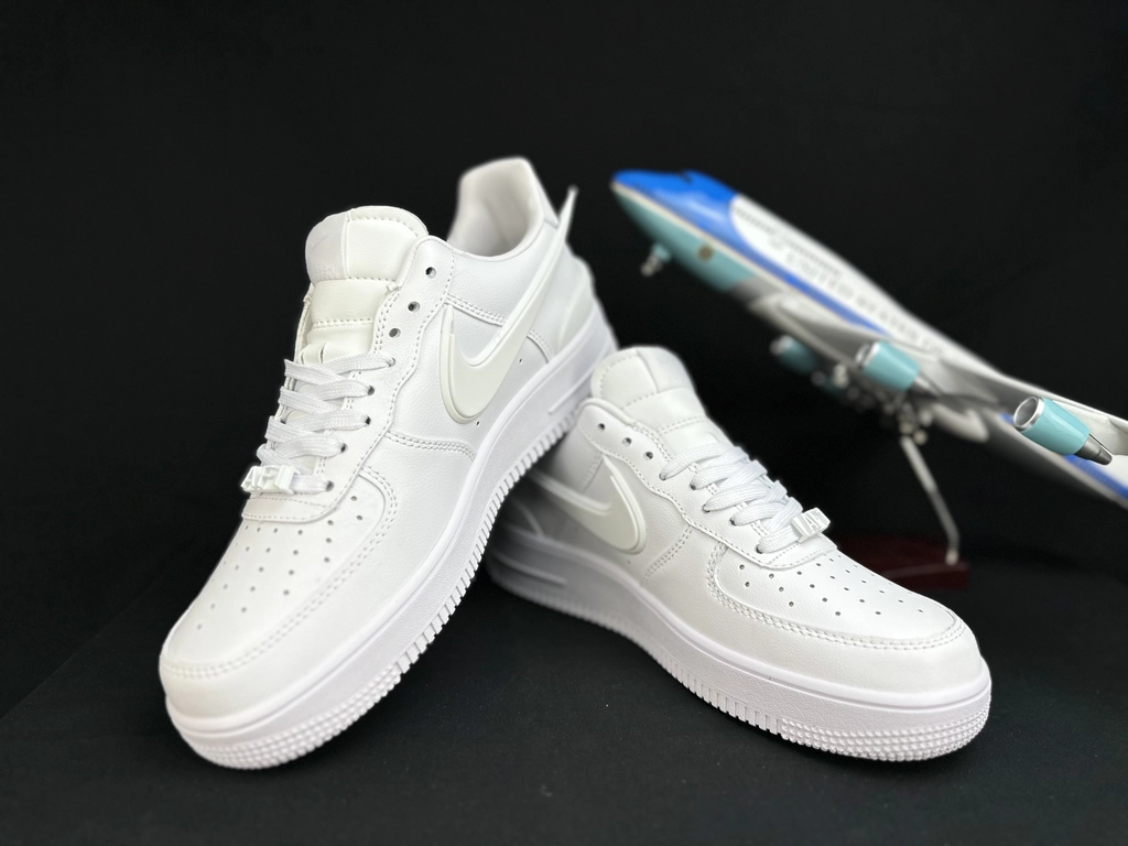 Nike Air Force 1 Grande Swoosh Branco Total - Vista 7