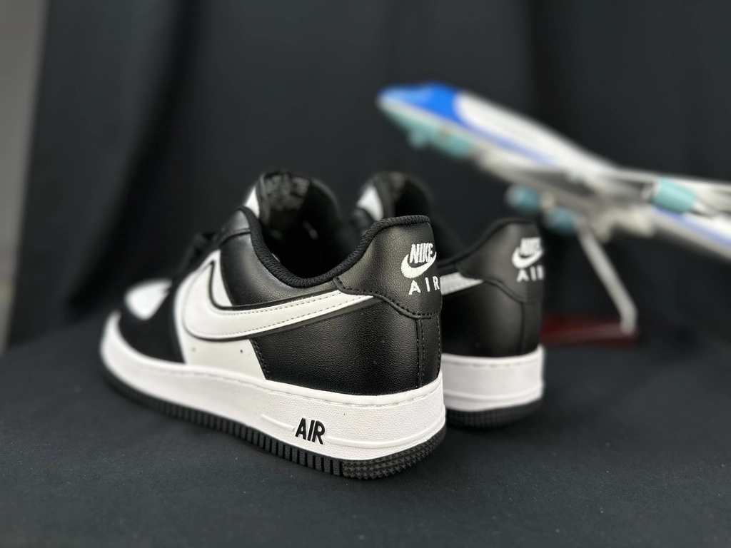 Nike Air Force 1 Duplo Swoosh Panda - Vista 6