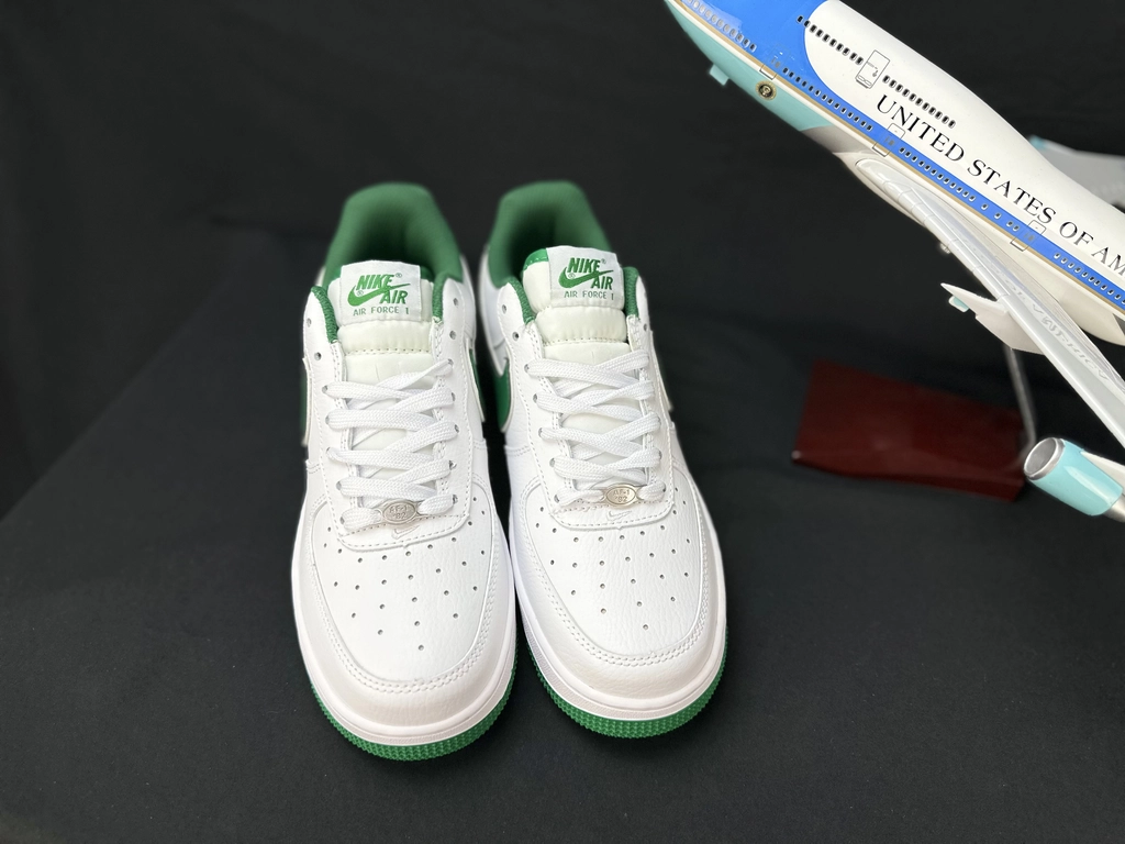 Nike Air Force 1 Quatro Cavaleiros - Vista 8