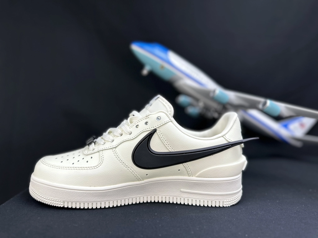 Nike Air Force 1 Grande Swoosh Branco - Vista 9