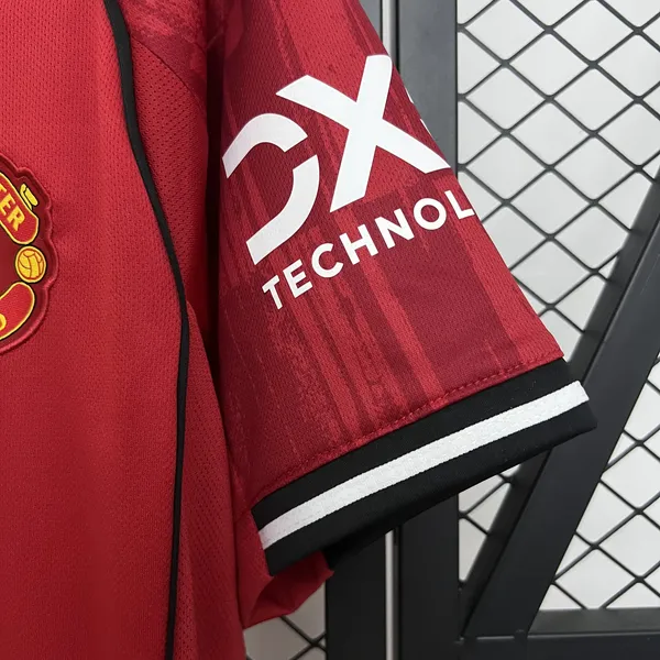 Camisola Manchester United Principal 2025/26 - Vista 3