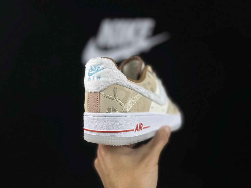 Nike Air Force 1 Edição Limitada Coelho - Vista 2