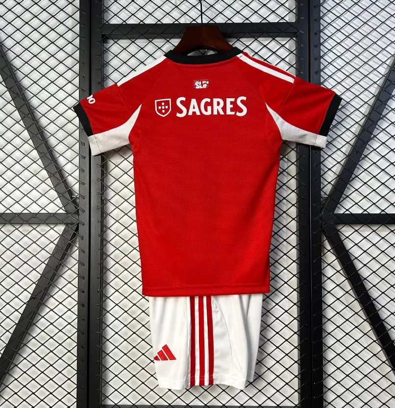 Kit Criança SL Benfica Principal 2025/26 - Vista 2