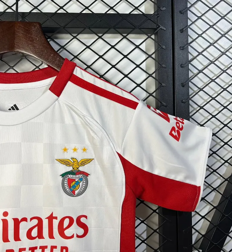 Kit de Criança - Benfica Terceiro 25/26 - Vista 4
