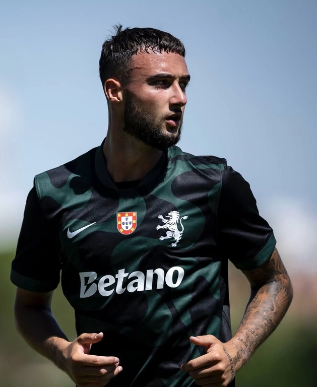 Camisola Alternativa Preta Sporting 25/26